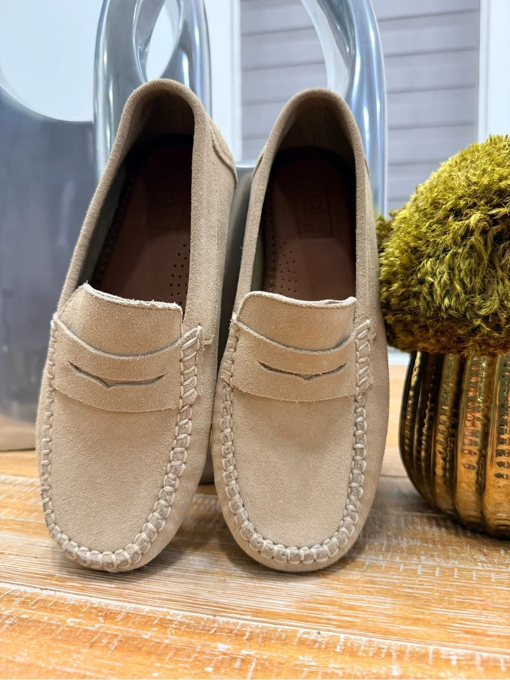 ZARA Big Kids Beige Suede Comfort Loafer Slip On Shoes AU Size 3.5 US Size 4